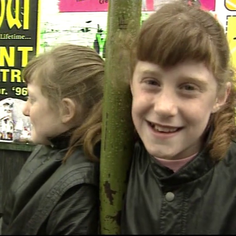 Didnt know pop stars had to take the bus ray! 